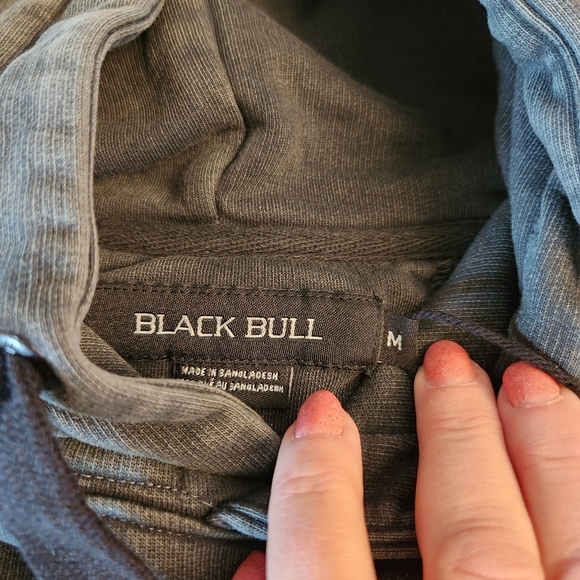 Black Bull Brand Heavy hooded pullover. New with tags - Picture 2 of 4